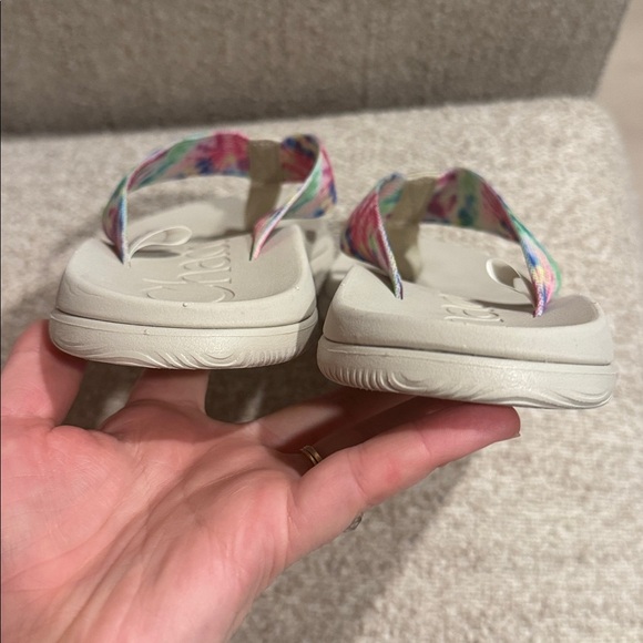 Chaco Chillos Flip (Women) - Light Tie Dye Size 7 - Picture 6 of 9